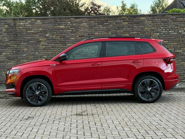 Skoda Karoq 1.5 TSI Sportline Automaat Panodak ACC Trekhaak