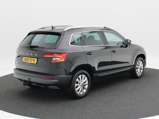 Skoda Karoq 1.5 TSi 150 Pk Automaat Business Edition Plus | Trekhaak | Camera | Sensoren | Navigatiesysteem | Cruise Control | LED | Privacy Glass | LED | 16 Inch | 56.605 Km