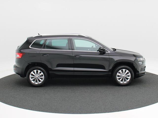 Skoda Karoq 1.5 TSi 150 Pk Automaat Business Edition Plus | Trekhaak | Camera | Sensoren | Navigatiesysteem | Cruise Control | LED | Privacy Glass | LED | 16 Inch | 56.605 Km