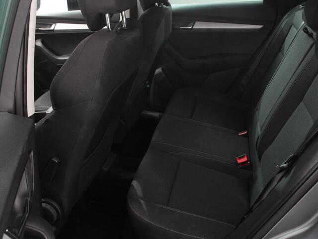 Skoda Karoq 1.5 TSI 150pk DSG Ambition | Navigatie | Apple Carpla/Android Auto | Camera | Climate Control | Adaptive Cruise control | Lichtmetalen Velgen