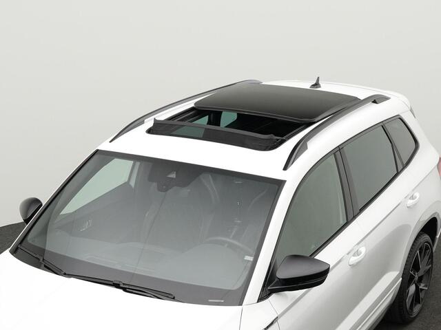 Skoda Karoq 1.5 TSI 150 pk DSG Sportline Business | Panoramadak | Matrix LED | Stuur-/stoelverwarming | Achteruitrijcamera