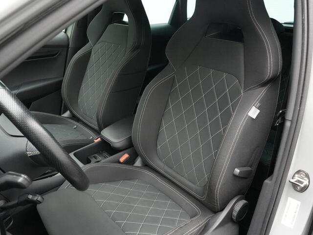 Skoda Karoq 1.5 TSI ACT 150 pk DSG Sportline Business | LED koplampen | Achteruitrijcamera | Adaptive Cruise | 18 inch