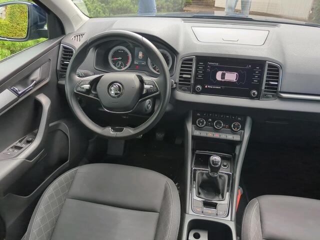 Skoda Karoq 1.0 TSI Business Edition / Navigatie / Stoelverwarming / Trekhaak