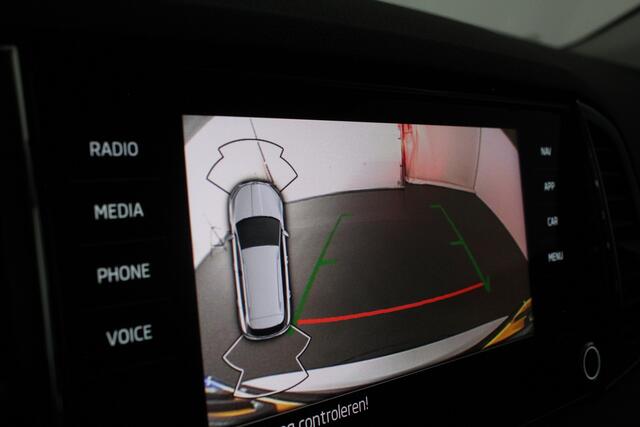 Skoda Karoq 1.0 TSI Business Edition > Camera/Navi/Comfort-pakket/keyless...