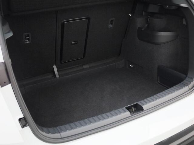 Skoda Karoq 1.5TSI/150PK DSG Business Edition · Panoramadak · Parkeersensoren + Camera · App-Connect · Garantie t/m 25-03-2028 of 60.000km