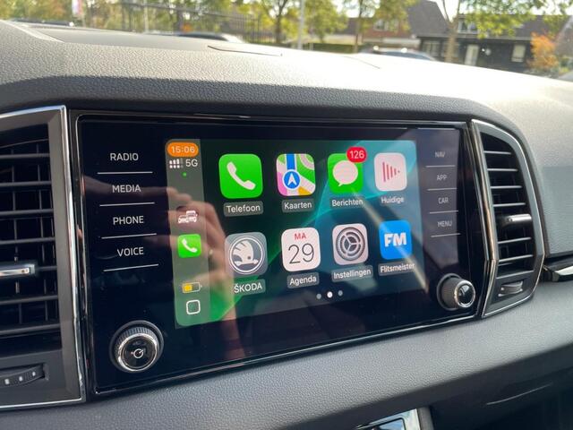 Skoda Karoq 1.5 TSI BUSINESS PLUS, Camera, Trekhaak elek, ACC, Stoelverw. Stuurverw. Carplay