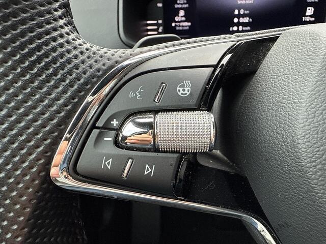 Skoda Karoq 1.5 TSi 150 Pk Automaat Sportline Business | Adaptive Cruise | Climate Control | Keyless | Stoelverwarming | Canton | Trekhaak | Navigatie | Camera | Carplay | LED | 123.026 Km!!