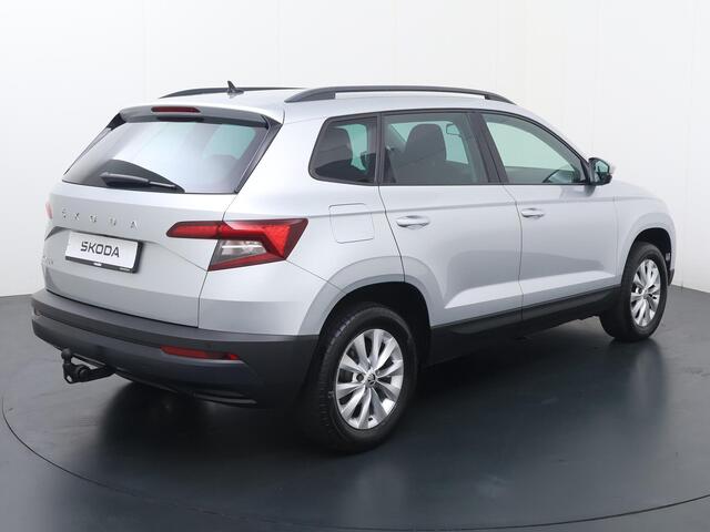 Skoda Karoq 1.0 TSI Ambition | Trekhaak wegklapbaar | Achteruitrijcamera | PDC achter | Cruise controle |