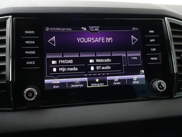 Skoda Karoq 1.0 TSI Business Edition | 110 PK | Trekhaak wegklapbaar | Achteruitrijcamera | LED verlichting |