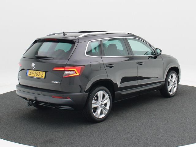 Skoda Karoq 1.5 TSi 150 Pk Automaat Style Business | Panoramadak | Trekhaak | Canton Audio | Adaptive Cruise | Stoel Verwarming | Carplay | Camera | 18 Inch | 75.460 Km!