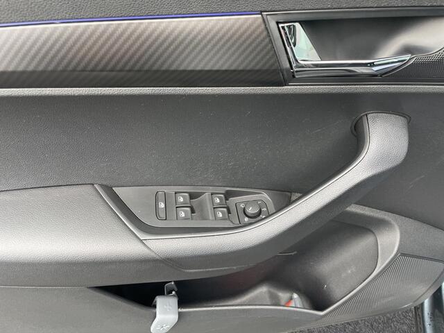 Skoda Karoq 1.5 TSI ACT Sportline Business Virtueel | Camera | Carplay | Navi | 150pk