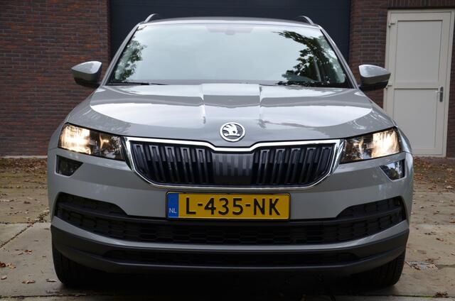Skoda Karoq 1.5 TSI ACT Business Edition Automaat/Ecc/Pdc/Apple Carplay/Android Auto/lichtmetalen velgen
