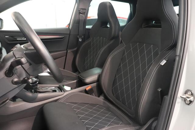 Skoda Karoq 1.5 TSI ACT Sportline Business | Adaptieve cruisecontrol | Camera | Panoramadak | Trekhaak | CANTON audio | Elektr achterklep | Stuur en stoel verwarming |