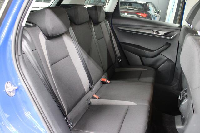 Skoda Karoq 1.0 TSI Ambition / Cruise Control / Trekhaak / Parkeersensoren achter / 18'' LMV /