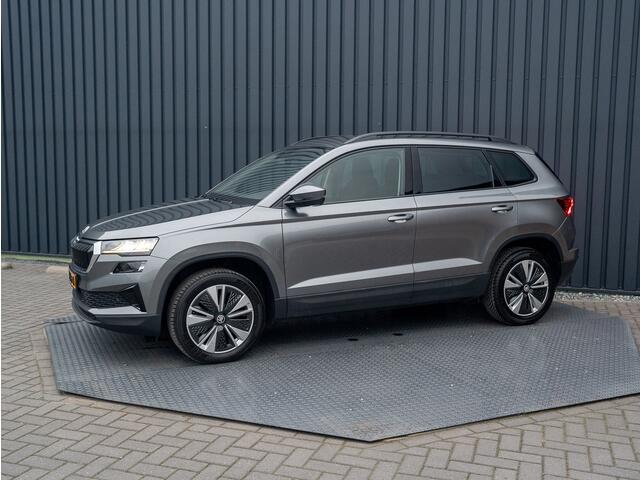Skoda Karoq 1.5 TSI ACT Business Edition Plus | Keyless | Camera | Elk. A-klep | Adapt. Cr. | Prijs Rijklaar!!