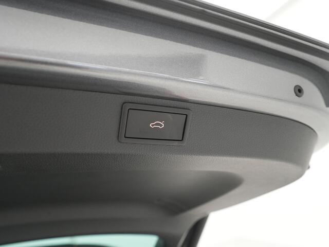 Skoda Karoq 1.5 TSI ACT 150PK DSG Sportline Business Navigatie Camera elek klep keyless 18"velgen 151