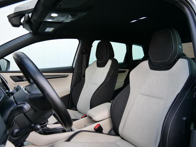 Skoda Karoq 1.5 TSI ACT Business Edition 150 Pk Automaat Navigatie / DAB / Apple Carplay / Trekhaak / Camera