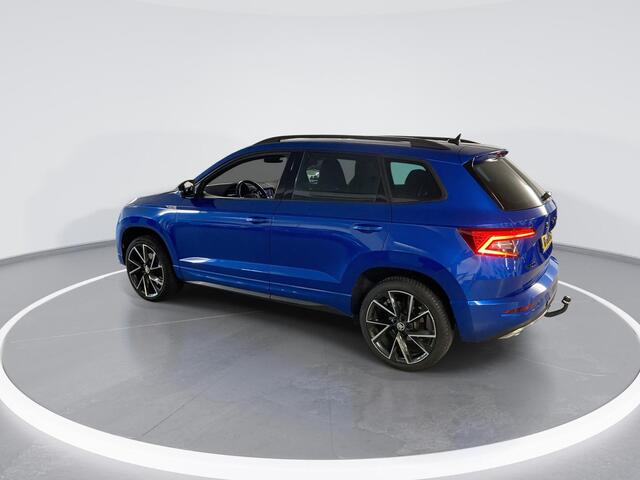 Skoda Karoq 1.5 TSI ACT 150pk DSG Sportline Business · Panoramadak · Camera · Trekhaak · Apple/Android Car Play · 19'' LMV · Keyless ·