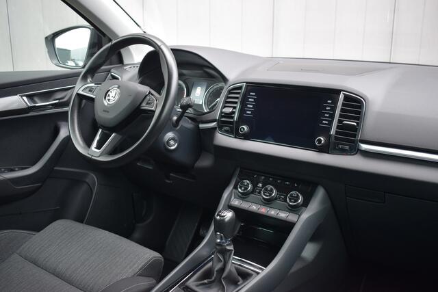 Skoda Karoq 1.5 TSi Business Edition LED | Sportstoelen | Carplay | Keyless | Camera | 17 Inch LMV