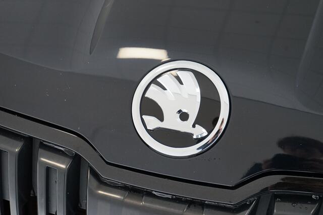 Skoda Karoq 1.5 TSI ACT Sportline Business | Trekhaak | Pano | ACC | Blind-spot