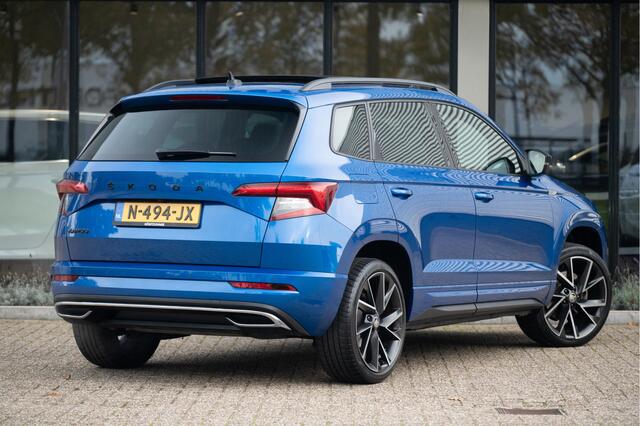 Skoda Karoq 1.5 TSI ACT Sportline Business | Pano | Adapt. Cruise | Elek. Achterklep | 19" | Camera | Navi | Apple Carplay