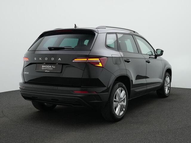 Skoda Karoq 1.5 TSI ACT 150 pk DSG Business Edition | Stuur-/stoelverwarming | Achteruitrijcamera | Carplay | Virtual Cockpit