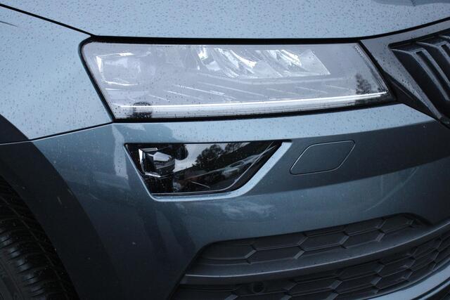 Skoda Karoq 1.5 TSI ACT Sportline Business 31DKM, PANO, TREKHAAK, CARPLAY