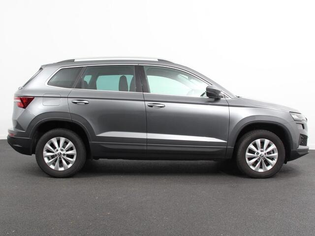 Skoda Karoq 1.5 TSI 150pk Automaat ACT Ambition | Navigatie | Android Auto / Apple Carplay | Climate Control | Camera | Parkeer sensoren | Lichtmetalen Velgen | Dab | Digitale Cockpit | Keyless Start | Led | Cruise Control Adaptive