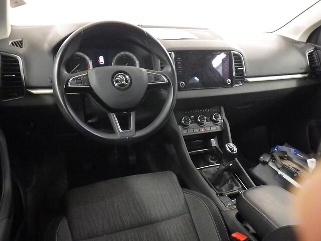 Skoda Karoq 1.0 TSI Business Edition Wegklapbare trekhaak - Stoelverwarming - Achteruitrijcamera - Canton audio - Getinte ruiten - NL auto