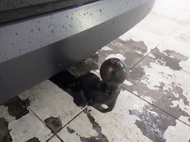 Skoda Karoq 1.0 TSI Business Edition Wegklapbare trekhaak - Stoelverwarming - Achteruitrijcamera - Canton audio - Getinte ruiten - NL auto