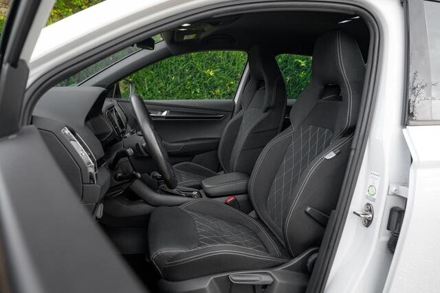 Skoda Karoq 1.5 TSI ACT Sportline Aut. 150pk | el. Trekhaak | ACC | Canton Soundsystem |