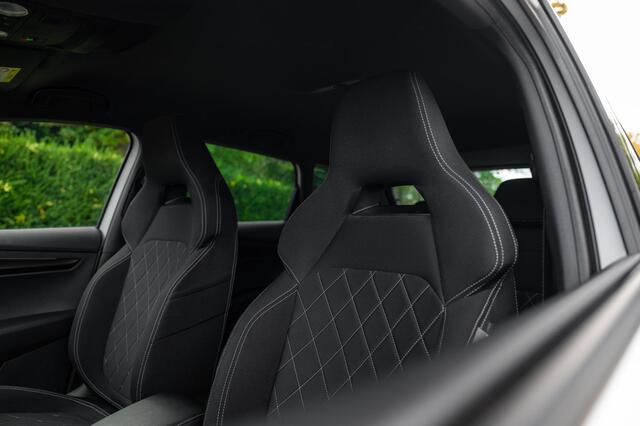 Skoda Karoq 1.5 TSI ACT Sportline Aut. 150pk | el. Trekhaak | ACC | Canton Soundsystem |