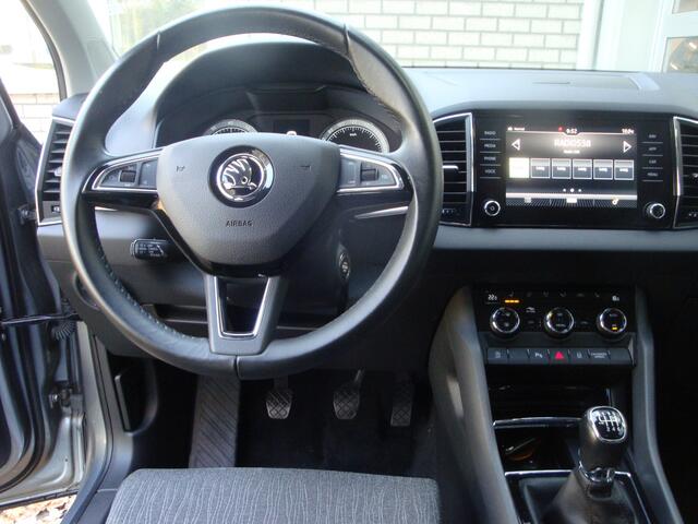 Skoda Karoq 1.5 TSI ACT Sportline Business 150 PK/ CarPlay /stoelverwarming