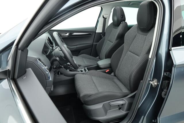 Skoda Karoq 1.5 TSI ACT DSG Style | Pano | Elek. Trekhaak | CarPlay | Keyless | Adapt. Cruise Nakijken!