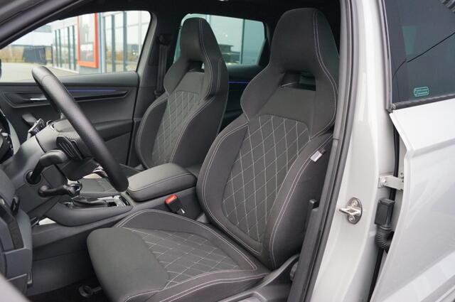 Skoda Karoq 1.5 TSI DSG Sportline 150pk/Trekhaak wegklb./Panodak/ Navi Columbus/ACC/DCC/Camera