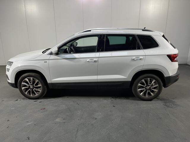 Skoda Karoq 1.0 TSI Ambition / CRUISE/ SMARTLINK/ PARK. SENSOREN + CAMERA/ CLIMA/ STOEL VERWARM./ BLUETOOTH/ LED/ DAB