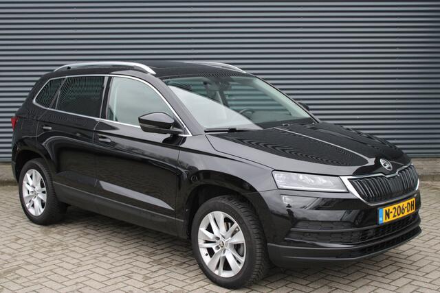 Skoda Karoq 1.5 TSI ACT Business Panoramdak Full-Led Camera DAB+