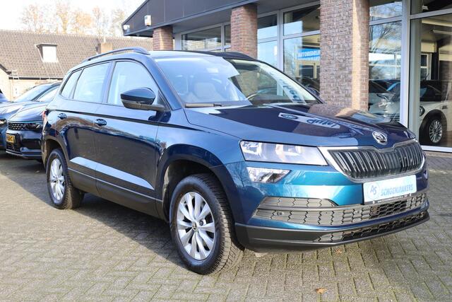 Skoda Karoq 1.0 TSI Business Edition CARPLAY CAMERA SFEERVERL. STOELERW. DAB CRUISE CLIMA NAVI 2XPDC LMV