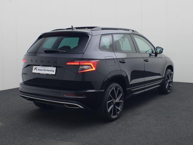 Skoda Karoq 1.5TSI/150PK ACT Sportline Business DSG · Panoramadak · 19'' Velgen · Apple/Android Car Play