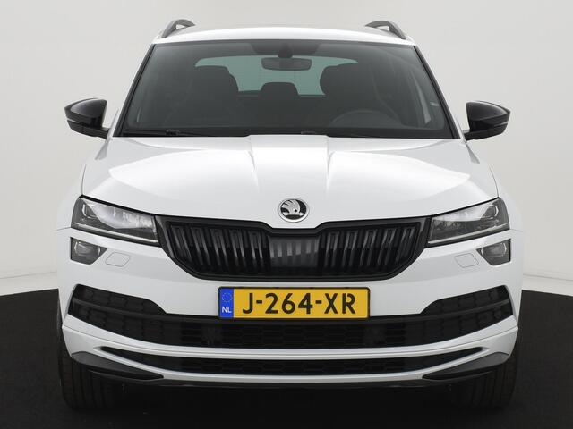 Skoda Karoq 1.5 TSI 150PK ACT Sportline Business AUTOM. TREKH|NAVI|WINTERPACK|CAMERA|LED|19INCH|CRUISE