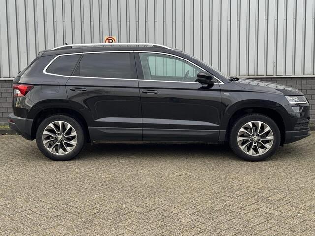 Skoda Karoq 1.5 TSI ACT Clever Edition Panoramadak | Stoelverwarming | ACC