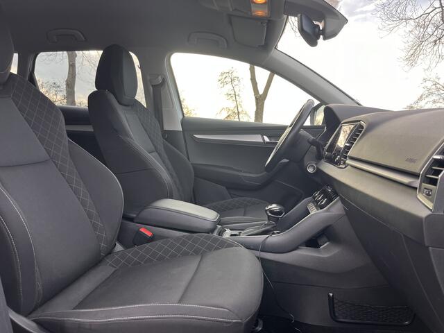 Skoda Karoq 1.0 TSI Style Automaat Navi Stoelverw. Pdc Lmv Trekhaak