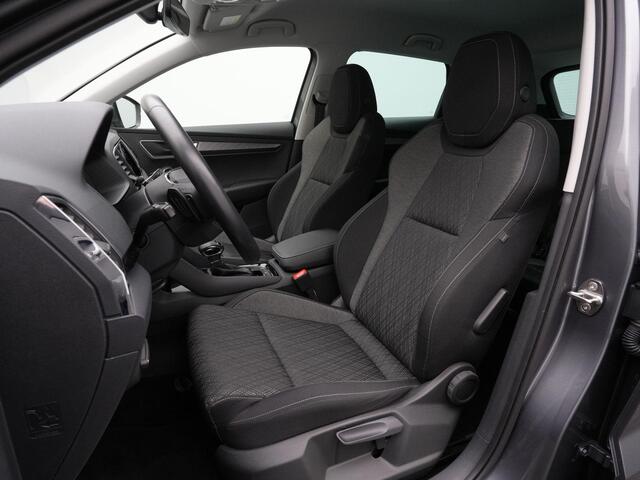 Skoda Karoq 1.5 TSI ACT 150 pk DSG Style | Trekhaak | Stuur-/stoelverwarming | Achteruitrijcamera | Navigatie