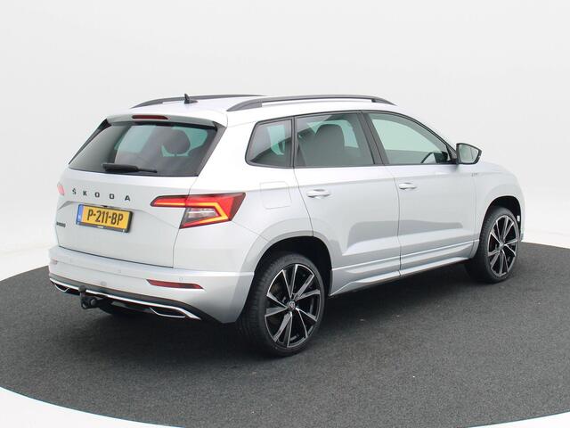 Skoda Karoq 1.5 TSi 150 Pk Automaat Sportline Business | Trekhaak | Canton Audio | Camera | Adaptive Cruise | Zwarte Hemel | 19 Inch | 43.935 Km!!