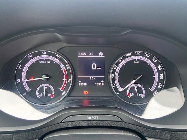 Skoda Karoq 1.5 TSI ACT Ambition Business / Navi / Trekhaak / Carplay