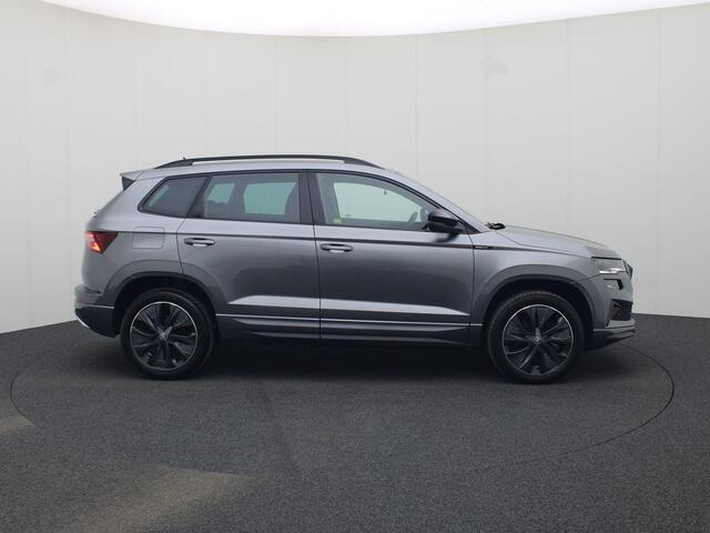 Skoda Karoq 1.5TSI/150PK ACT Sportline DSG · Navigatie · Trekhaak · Apple/Android · Camera · Garantie t/m 01-02-2029 of 60000km.