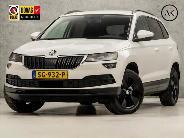 Skoda Karoq 1.0 TSI Black&White Automaat (APPLE CARPLAY, GROOT NAVI, DEALER ONDERHOUDEN, CRUISE CONTROL, GETINT GLAS, SPORTSTOELEN, PARKEERSENSOREN, CRUISE CONTROL, ELEK PAKKET, NIEUWSTAAT)