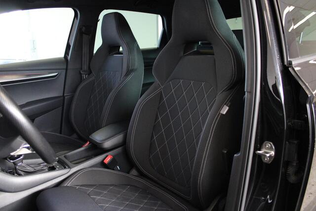 Skoda Karoq 1.5 TSI ACT DSG Sportline Panorama dak - LED