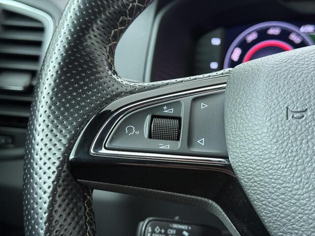 Skoda Karoq 1.5 TSI ACT Sportline Business | 150 PK | Automaat | Adaptive cruise control | Verwarmde voorstolen | Apple Carplay/Android Auto |