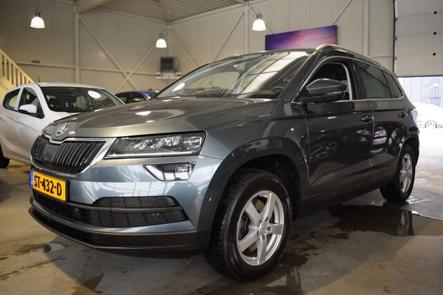 Skoda Karoq 1.5 TSi Automaat Style Business LED | Carplay | Keyless | Full Map Navi | Trekhaak | 18 Inch LMV